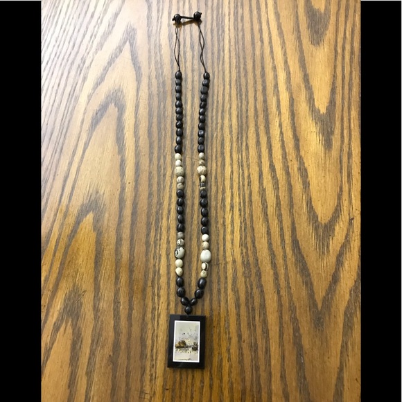 Adjustable bead necklace with picture pendant - Picture 4 of 4